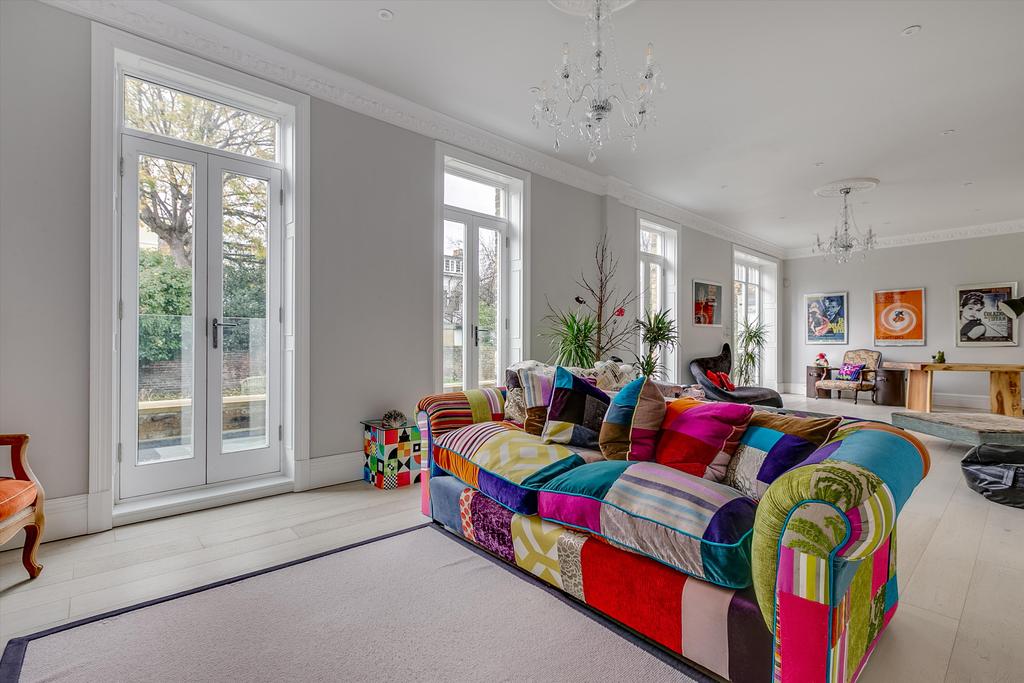 Avenue Gardens, London, W3 5 bed semi-detached house - £3,300,000