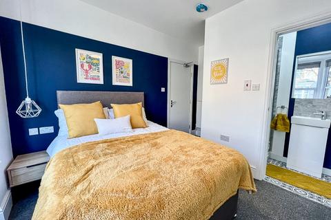 undefined, Room 1, 88 Legsby Avenue