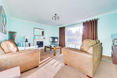 3 bedroom detached house for sale - Southchurch Boulevard, Southend-on-sea, SS2