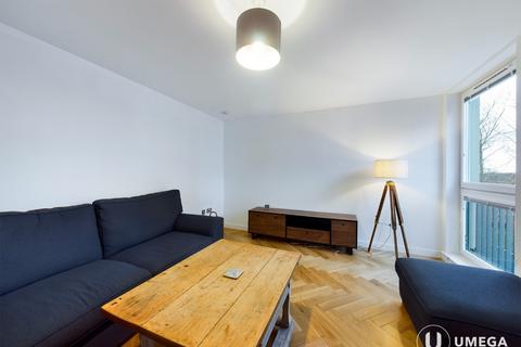 2 bedroom flat to rent, Kimmerghame Drive, Fettes, Edinburgh, EH4