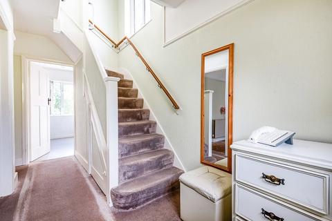 103 Farm Road, Edgware, HA8 9LR