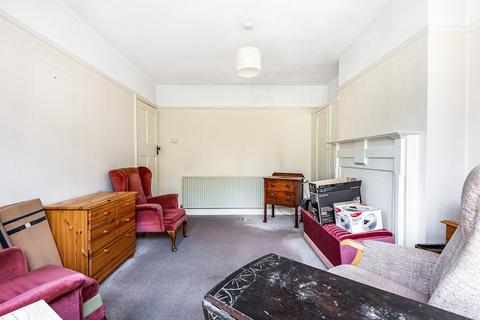 103 Farm Road, Edgware, HA8 9LR