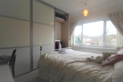 17 Calder Avenue, Manchester, M22 4AX
