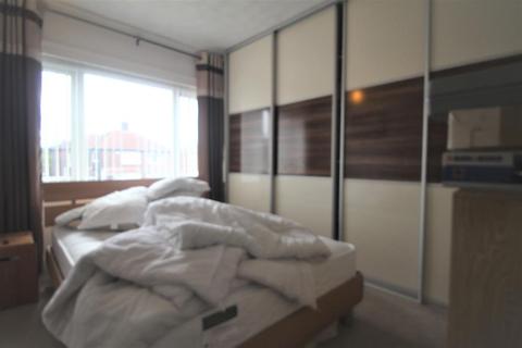 17 Calder Avenue, Manchester, M22 4AX