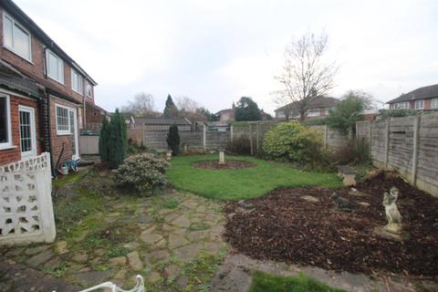 17 Calder Avenue, Manchester, M22 4AX