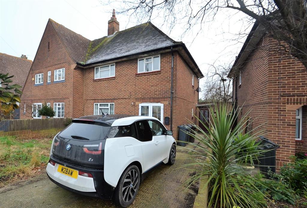 Chertsey Road, Feltham, Feltham 3 bed semidetached house £495,000
