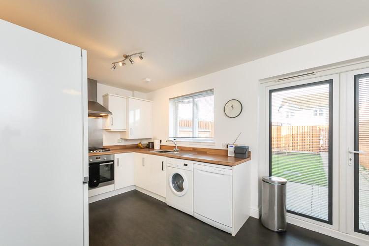 Kitchen / Dining