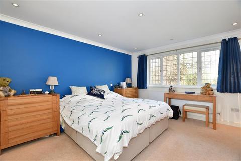 5 Ash Meadow, Willesborough, Ashford, TN24 0LW