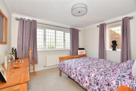 5 Ash Meadow, Willesborough, Ashford, TN24 0LW