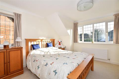 5 Ash Meadow, Willesborough, Ashford, TN24 0LW