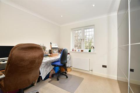 5 Ash Meadow, Willesborough, Ashford, TN24 0LW