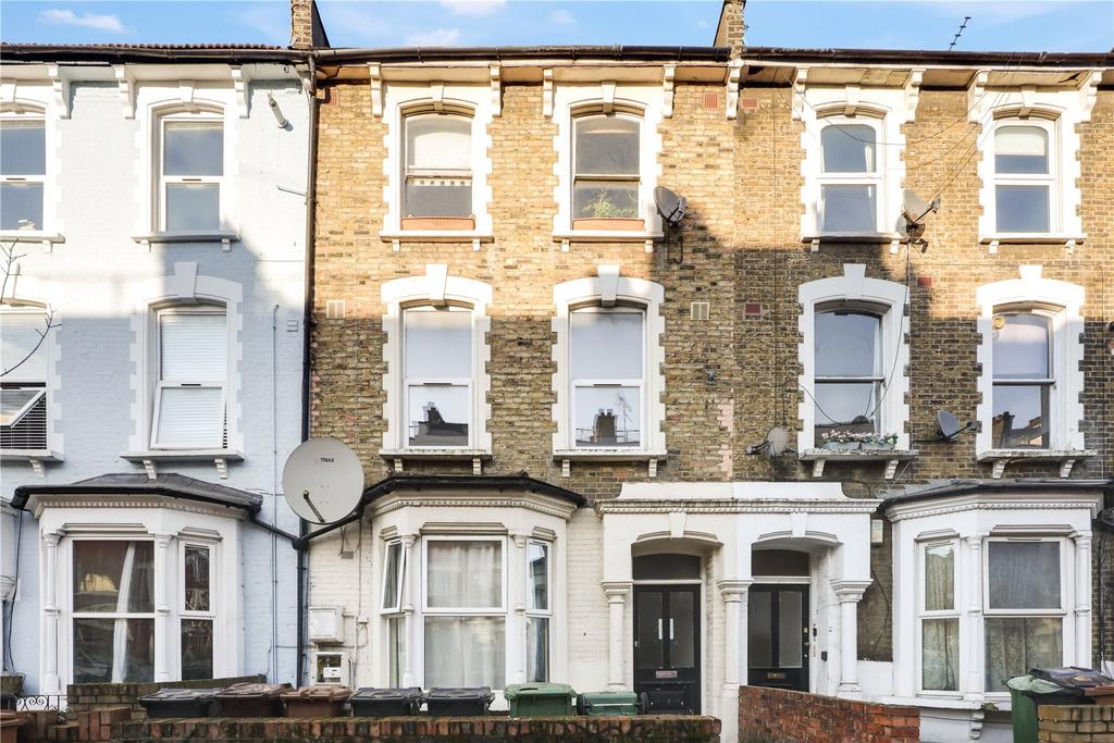 Graham Road, Hackney, London, E8 2 bed flat £465,000