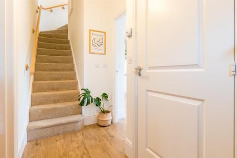 86 Bletchley Road, Horsforth, Leeds, LS18 4FG
