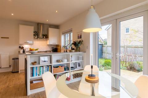 86 Bletchley Road, Horsforth, Leeds, LS18 4FG
