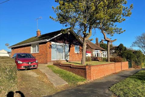 2 bedroom bungalow for sale - Stonegate, Hunmanby