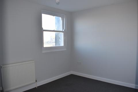 1 bedroom flat to rent, Marine Terrace, Margate, CT9