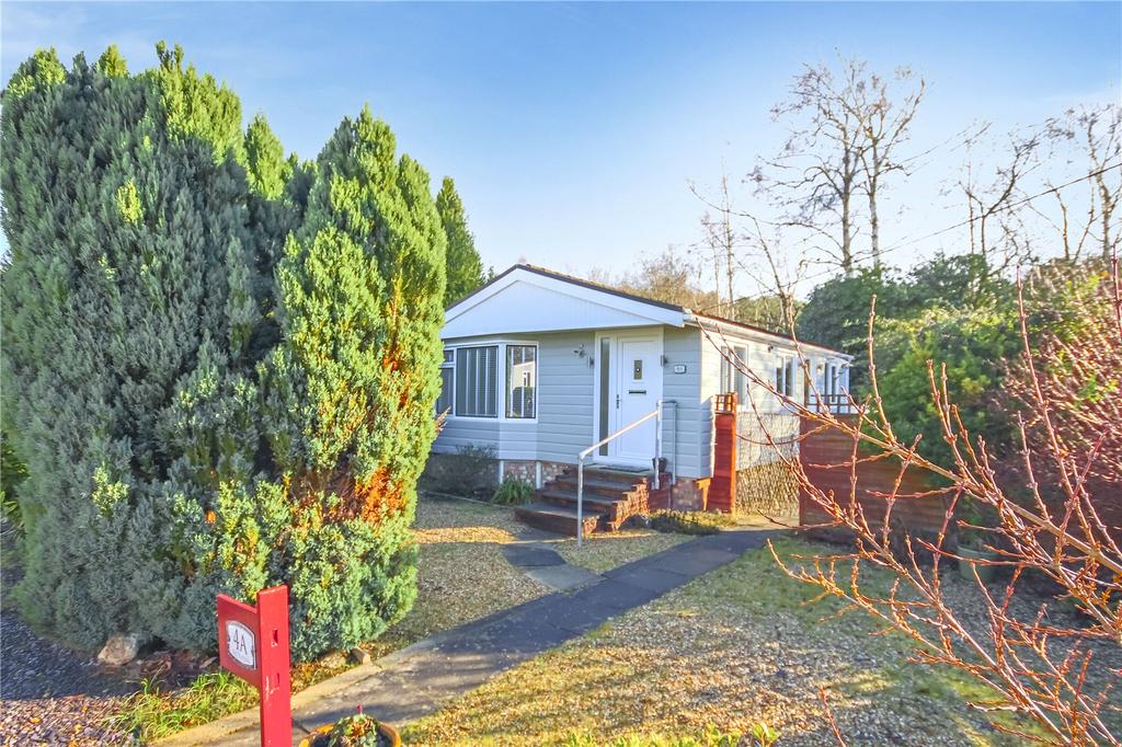 The Plateau, Warfield Park, Berkshire, RG42 2 bed property £240,000