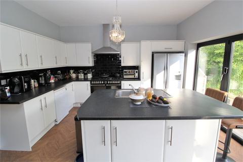 4 bedroom detached house for sale - Nelson Road, Leigh-on-Sea, SS9