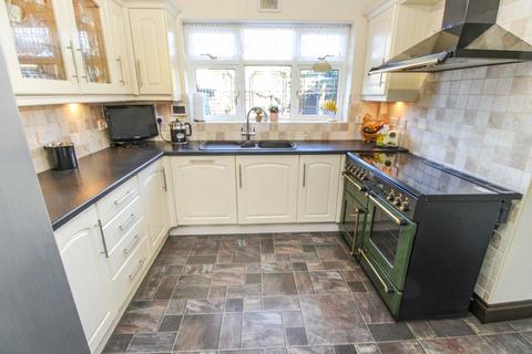 8 Crescent Road, Heybridge, Maldon, CM9 4SJ