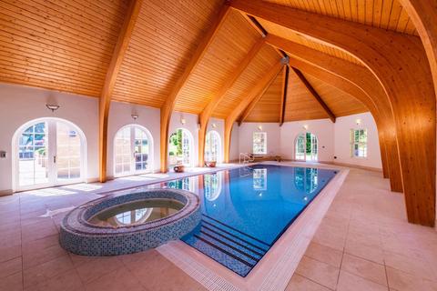14 Broomfield Ride, Oxshott, Leatherhead, KT22 0LW