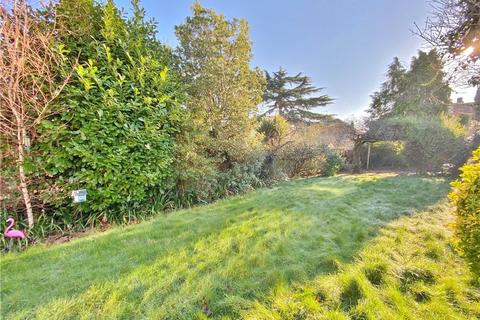 25 Arnold Crescent, Isleworth, TW7 7NS