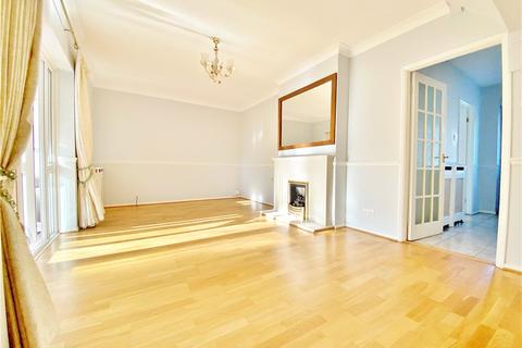 25 Arnold Crescent, Isleworth, TW7 7NS