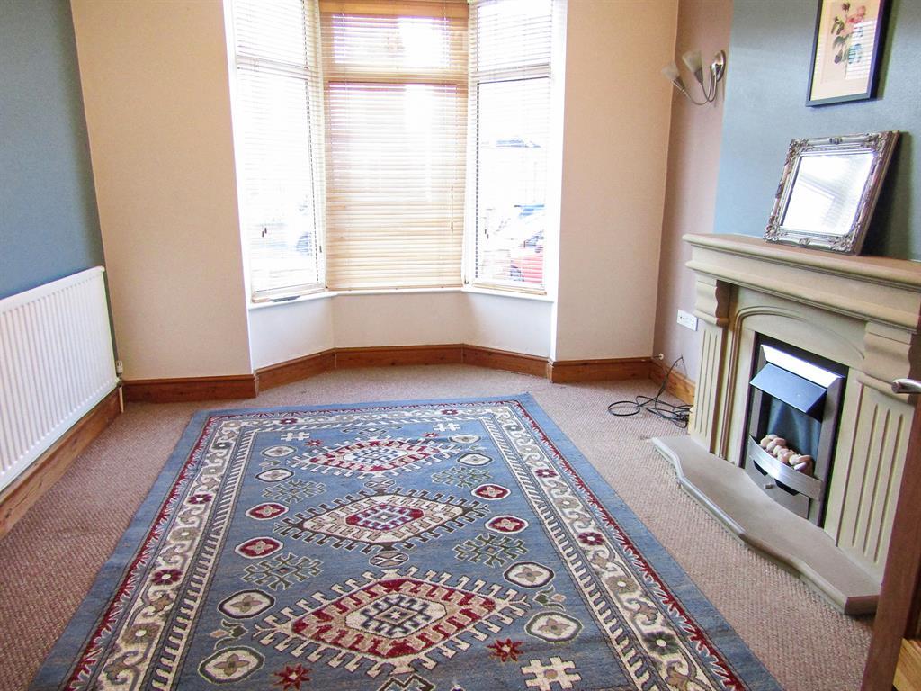 Arthur Road, Gainsborough, DN21 2QS 3 bed semidetached house £145,000