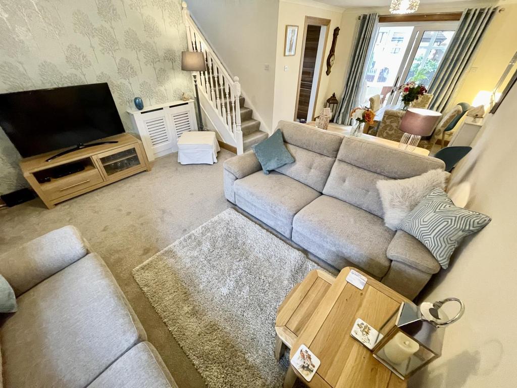 16 Parkvale Avenue, Erskine 4 bed detached house £265,000