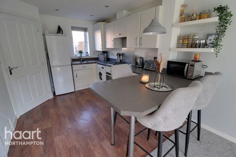 8a Crawley Close, Northampton, NN2 8BA