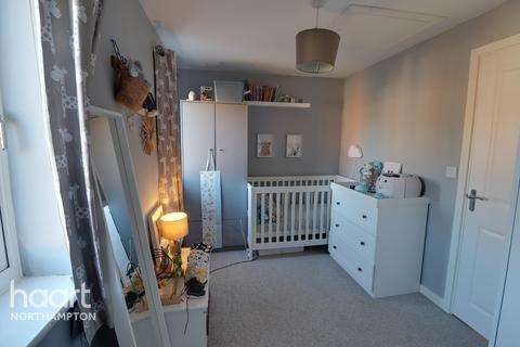 8a Crawley Close, Northampton, NN2 8BA