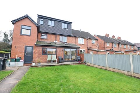 8 bedroom semi-detached house to rent - Underwood Road, Newcastle-under-Lyme, ST5
