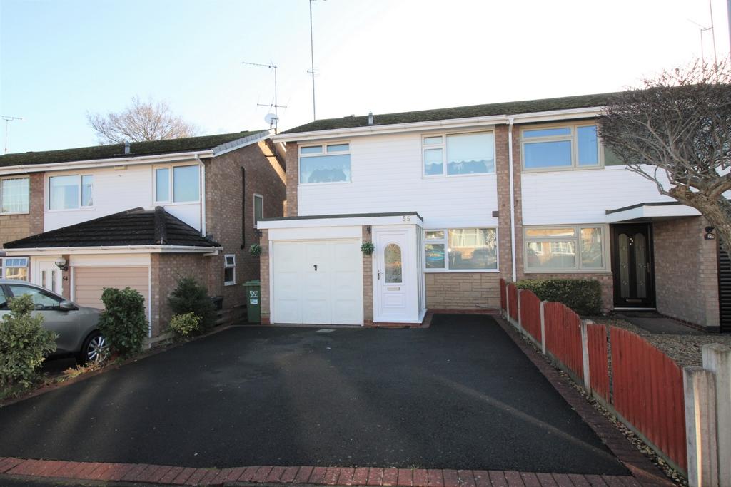 Merton Close, Kidderminster, DY10 3 bed house £250,000