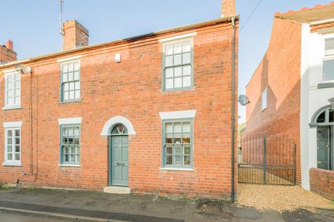 3 bedroom semi-detached house for sale - Brook Street, Stourbridge, DY8 3UX