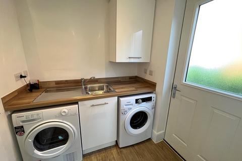 4 bedroom detached house to rent, Hudson Close, Kingsholm, Gloucester