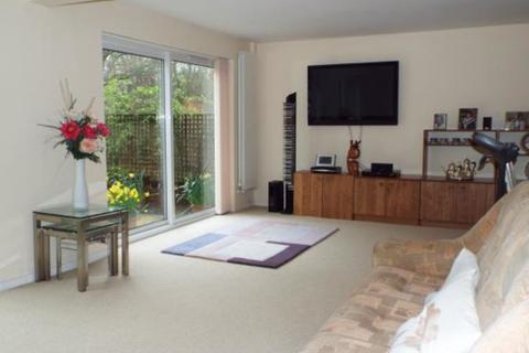 52 Kersey Drive, South Croydon, CR2 8SX