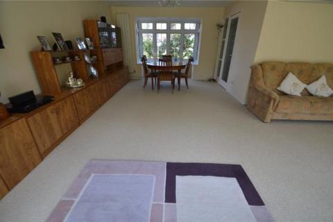 52 Kersey Drive, South Croydon, CR2 8SX