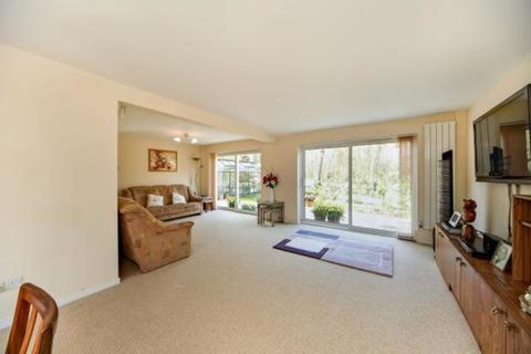 52 Kersey Drive, South Croydon, CR2 8SX