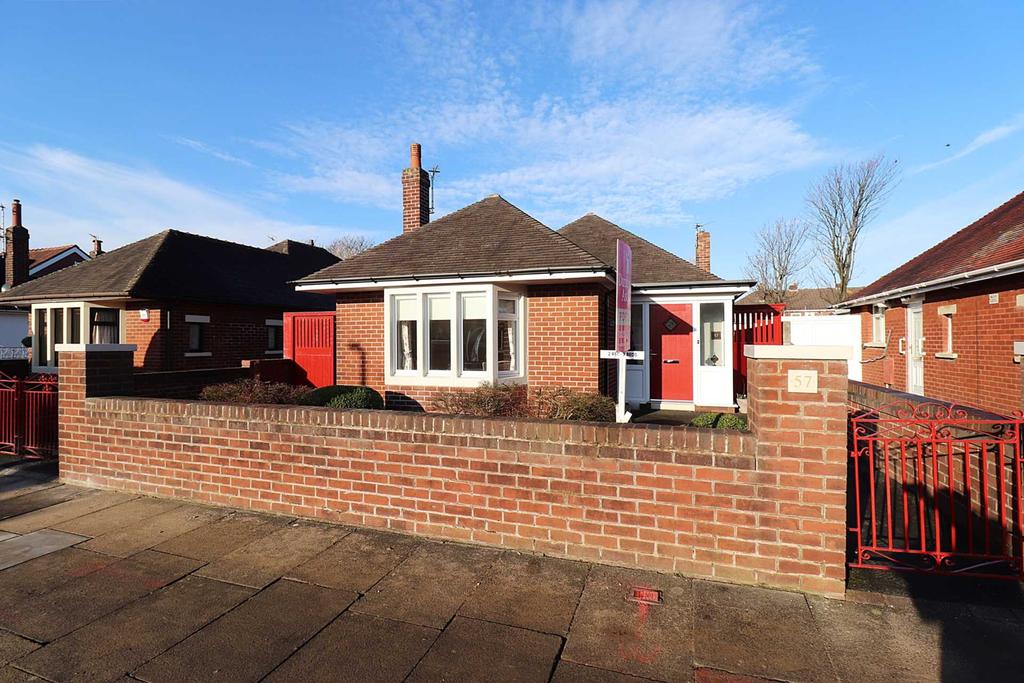 Warwick Road, St Annes 3 bed detached bungalow £289,950