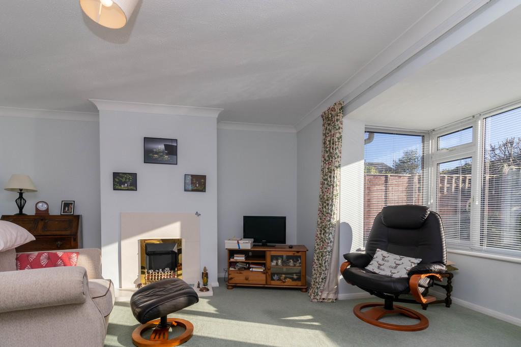 De Lucy Avenue, Alresford 1 bed terraced bungalow £995 pcm (£230 pw)