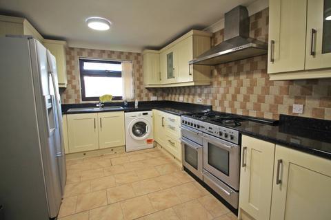 3 bedroom townhouse for sale - Standish Court, Widnes