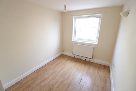2 bedroom apartment to rent - London Road, Hadleigh, Essex