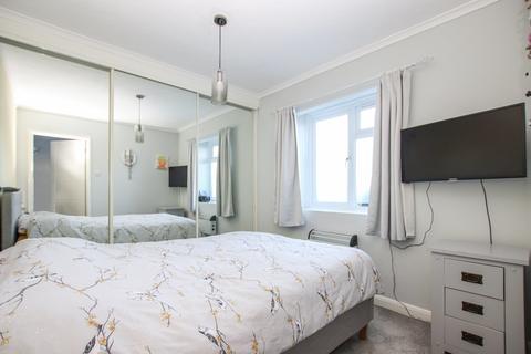 1 bedroom flat for sale - Eleanor Court, Bruce Avenue, Worthing, BN11 5JY