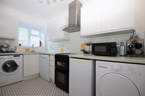 1 bedroom flat for sale - Eleanor Court, Bruce Avenue, Worthing, BN11 5JY