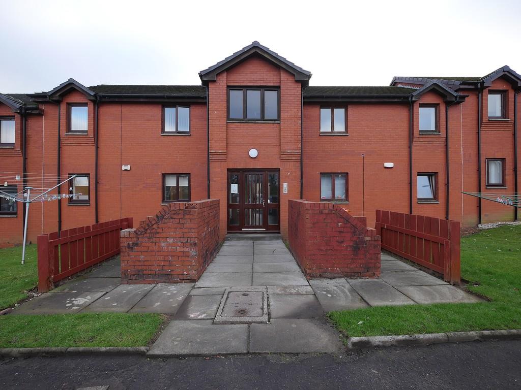 The Groves, Glasgow 2 bed ground floor flat £695 pcm (£