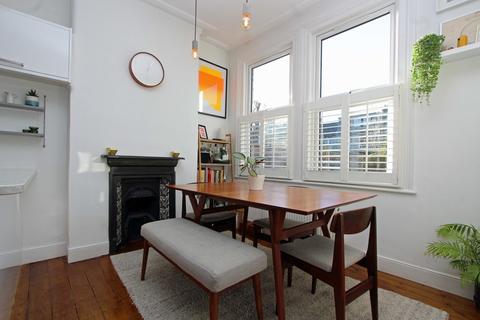 53 Princes Avenue, London, N22 7SB