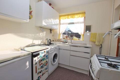 69 Western Outway, Grimsby, DN34 5EX