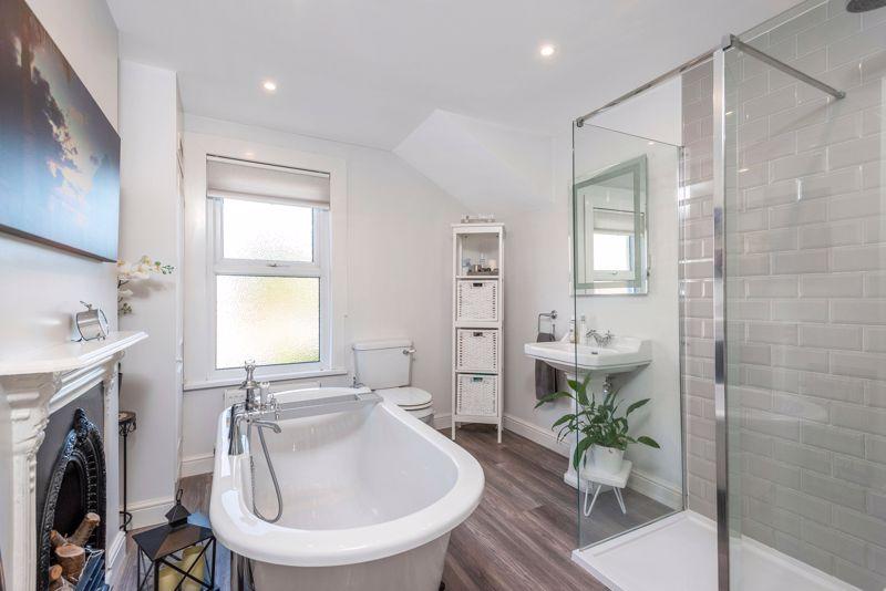 Four piece bathroom