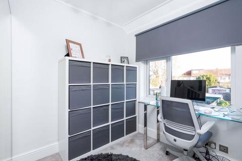 304 Burnt Oak Lane, Sidcup, DA15 8LN