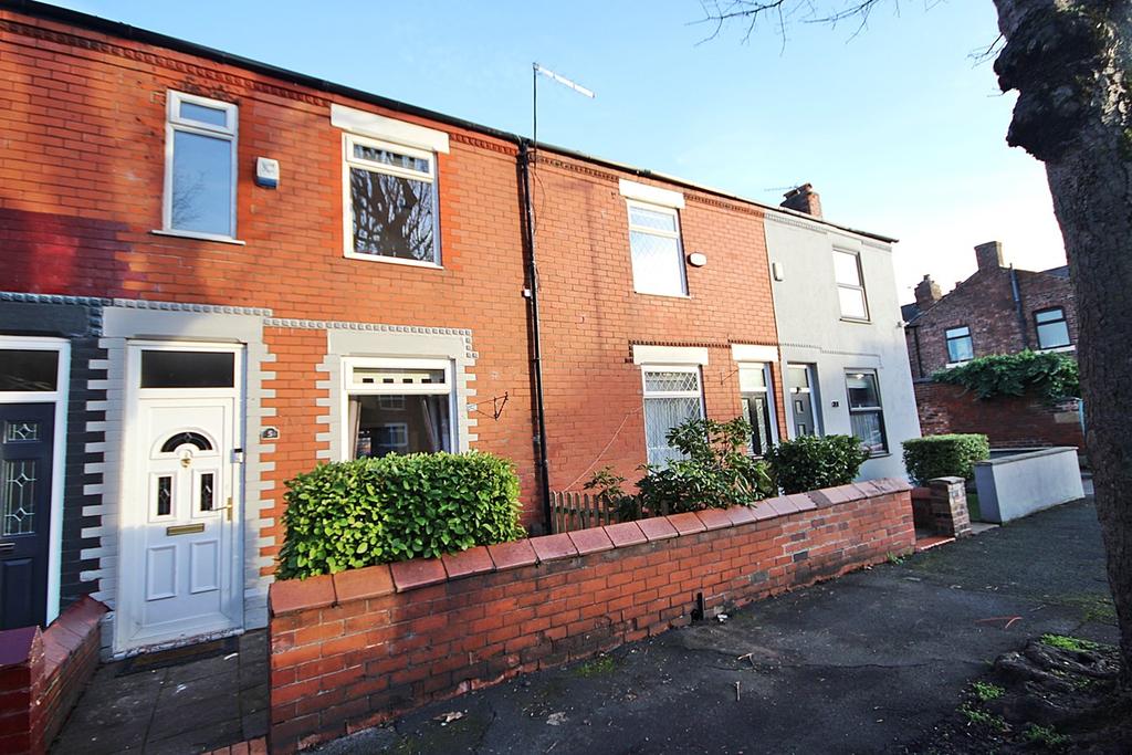 Pinewood Avenue, Warrington, WA1 3 bed terraced house £725 pcm (£167 pw)