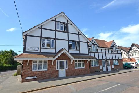 1 bedroom flat to rent - Dolphin Lodge, Granville Road, Totland